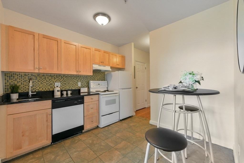 483 Beacon St #87 - Photo 7 of 15
