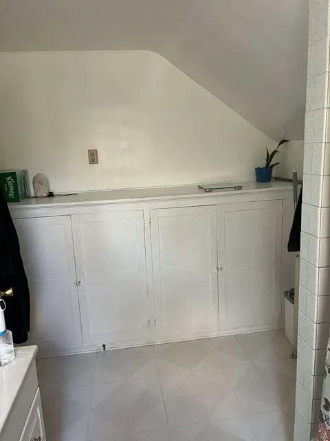 717 W Broadway St #1 - Photo 3 of 15