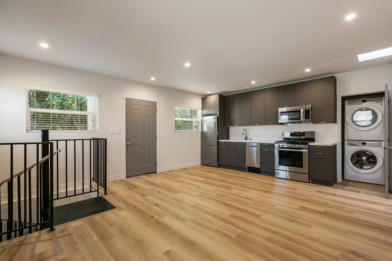 1782 South Rimpau Boulevard - Photo 4 of 16