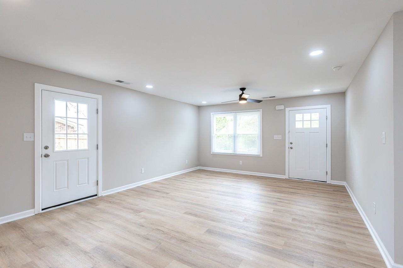213 Brooks Rd #NA - Photo 6 of 13