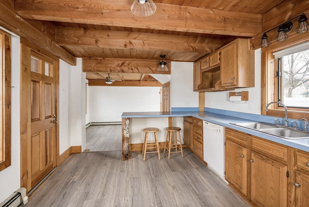 2426 Garfield St #24 - Photo 4 of 17