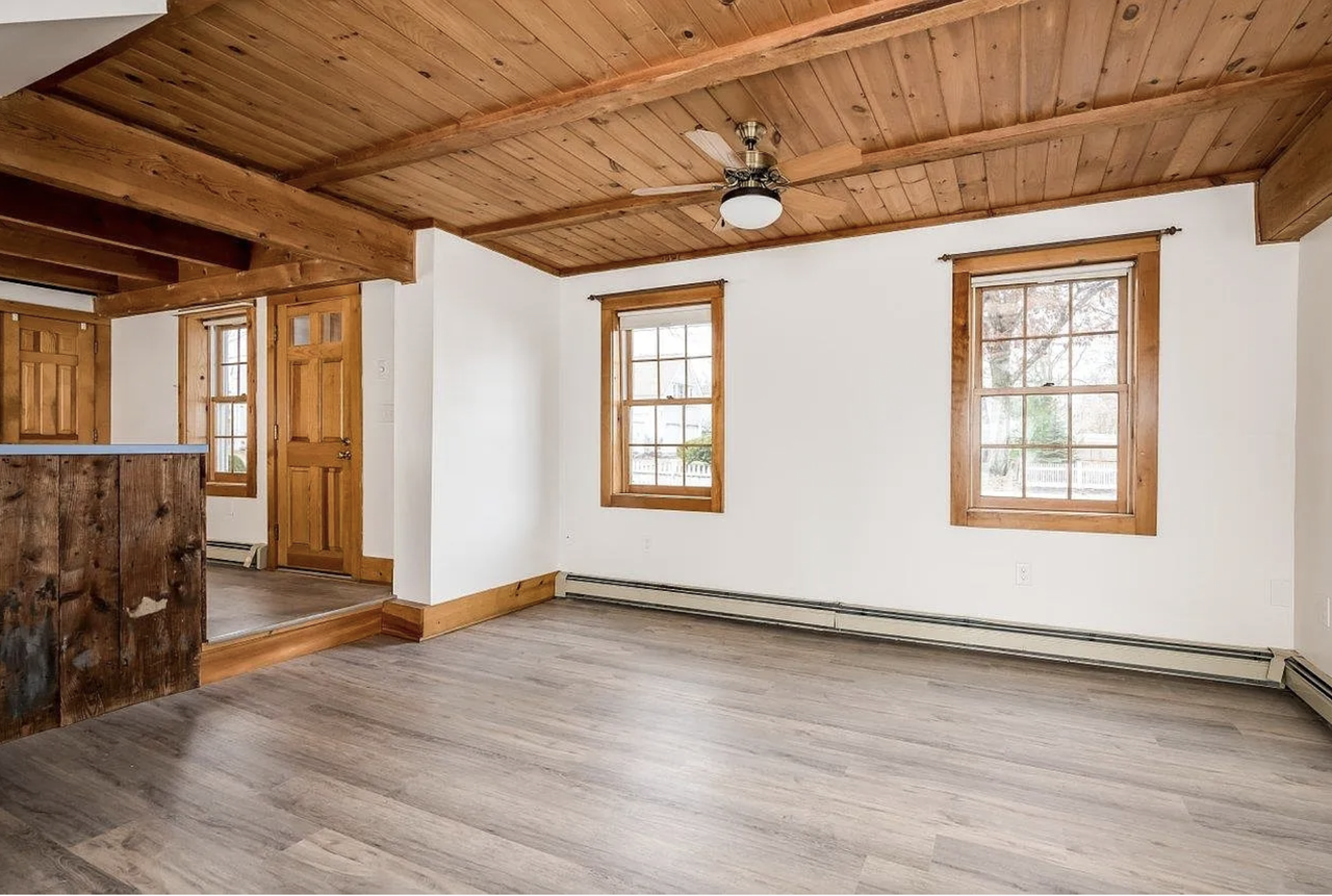 2426 Garfield St #24 - Photo 6 of 17