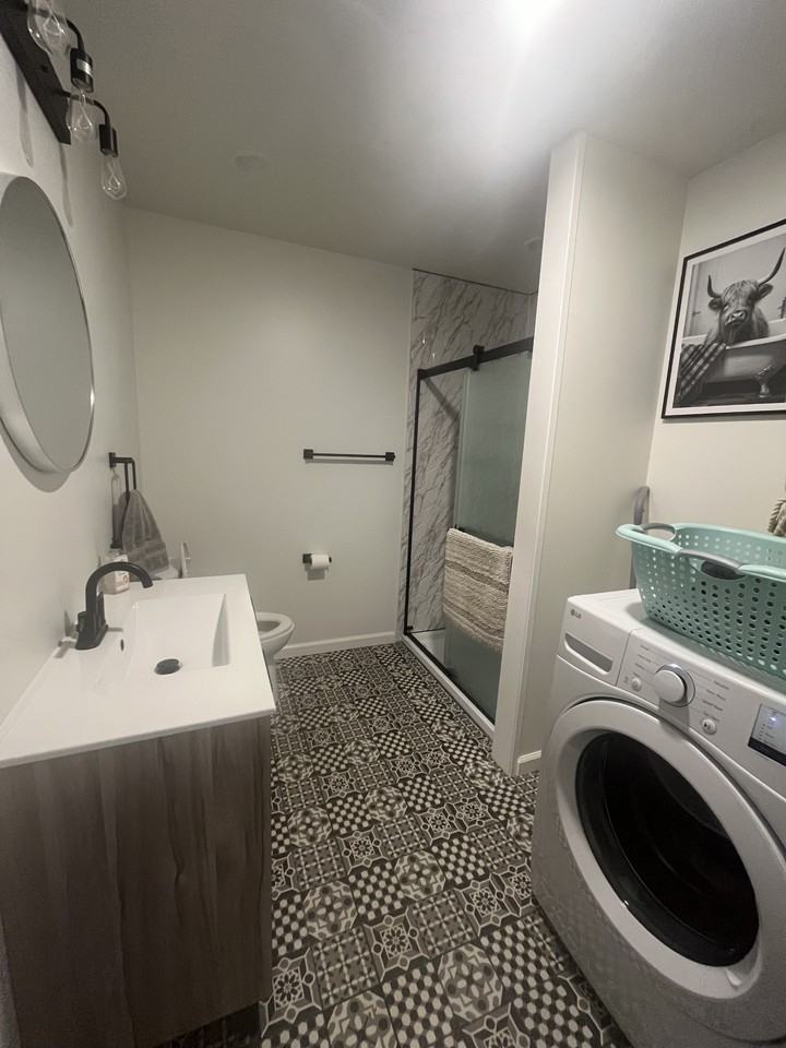 674 Clinton St #6 - Photo 2 of 10
