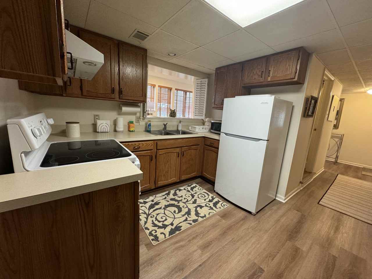 945 E Main St #2 - Photo 4 of 10