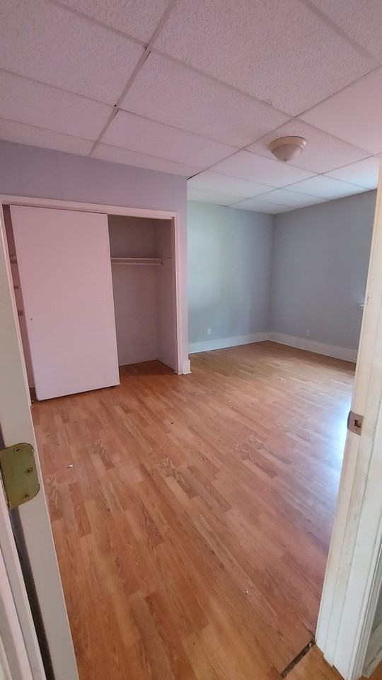 627 W Love St #NA - Photo 4 of 8
