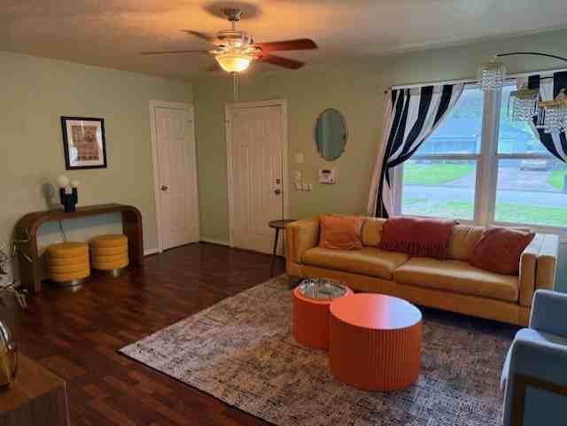 4907 Culmore Dr #NA - Photo 4 of 17