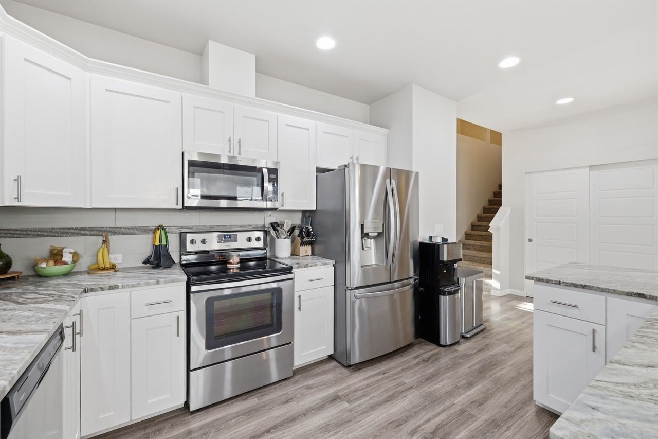 9945 Jackson St Se #NA - Photo 4 of 20