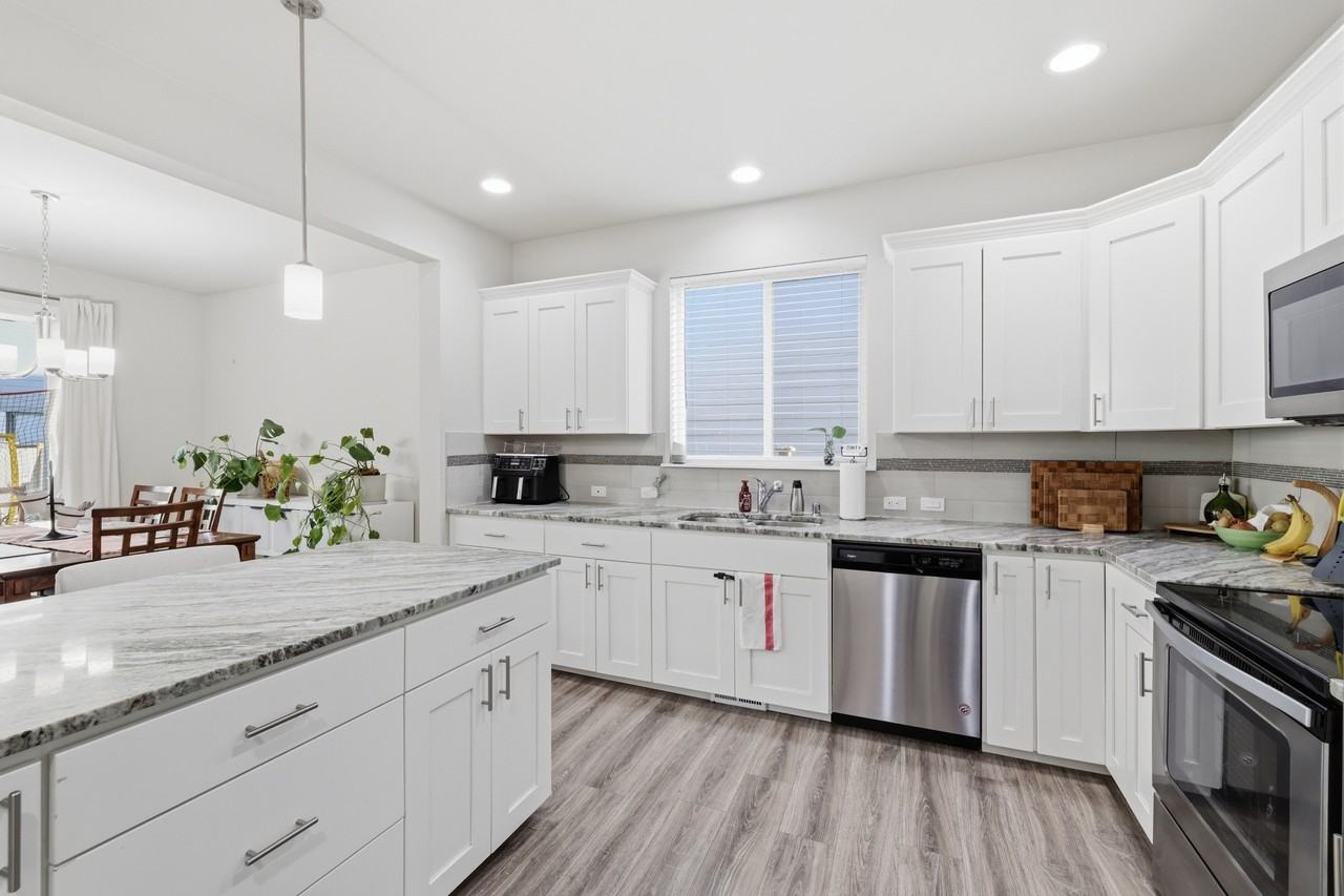 9945 Jackson St Se #NA - Photo 6 of 20