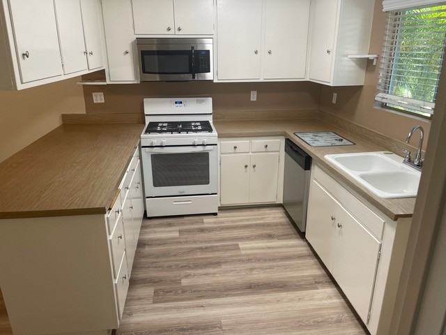 1441 Prospect Ave #B - Photo 5 of 16