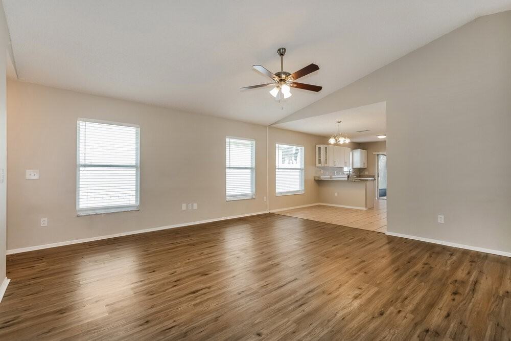 8749 Morrison Oaks Ct - Photo 3 of 18