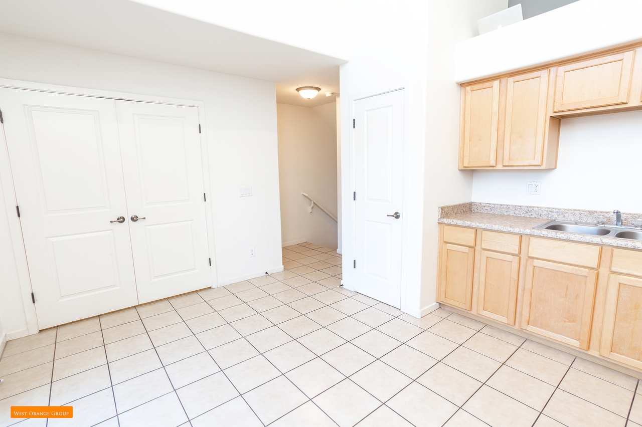 330 S Farmer Ave #133 - Photo 4 of 16