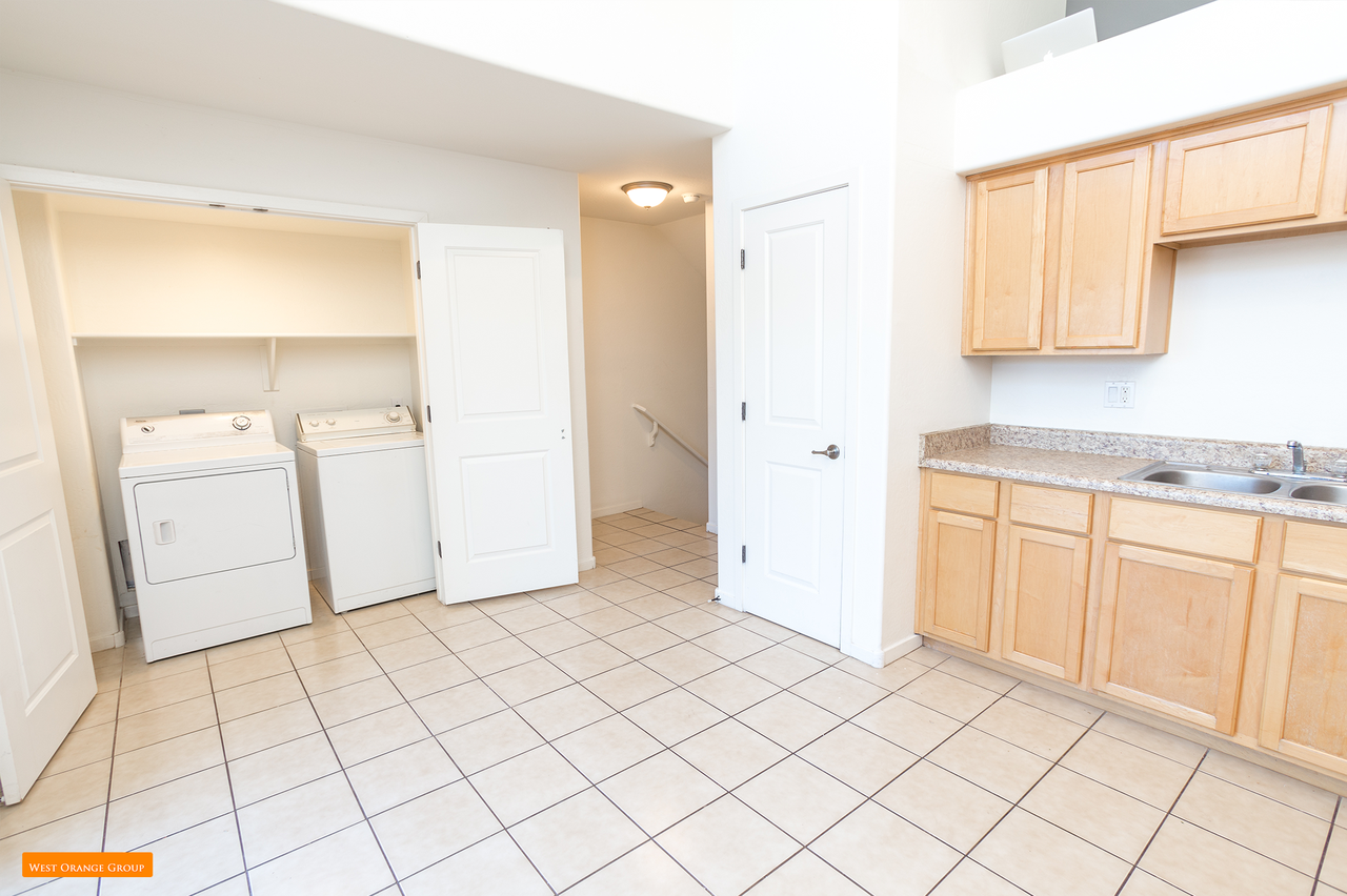 330 S Farmer Ave #133 - Photo 5 of 16