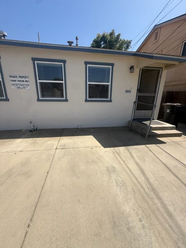 405 W El Camino St #B