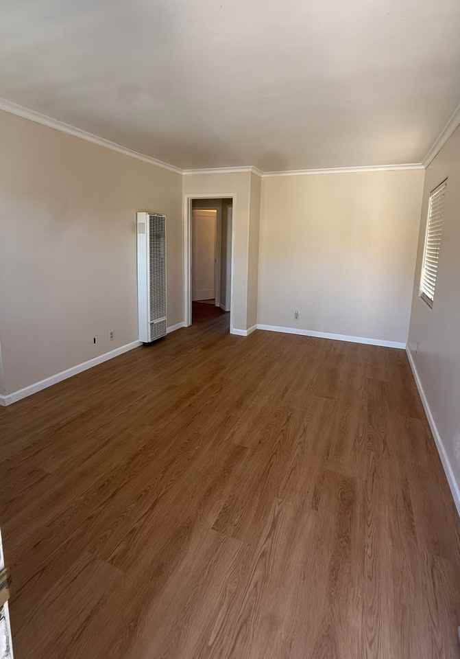 405 W El Camino St #B - Photo 3 of 4
