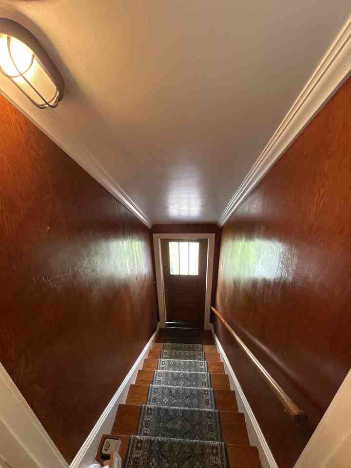 221 1/2 E Doty Ave - Photo 4 of 20