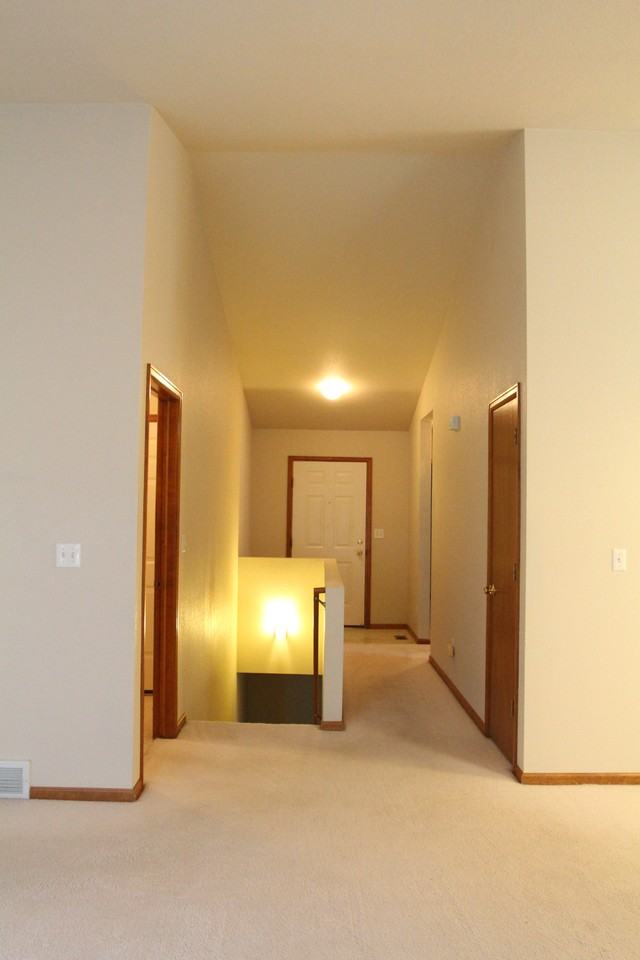 762 Kaitlyn Cir #NONE - Photo 4 of 29