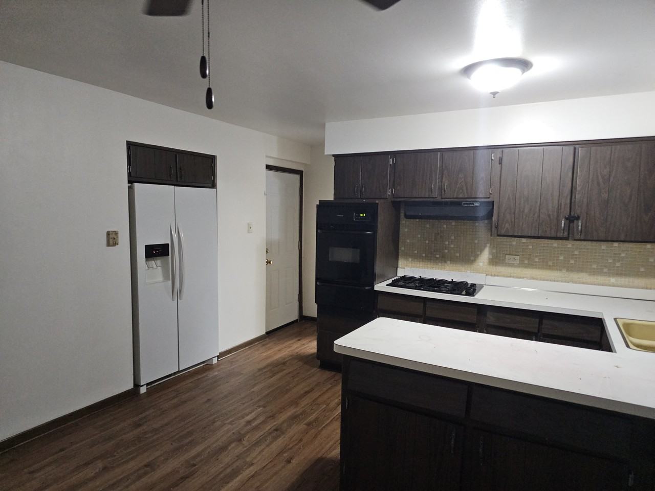 1860 State St - Photo 6 of 12