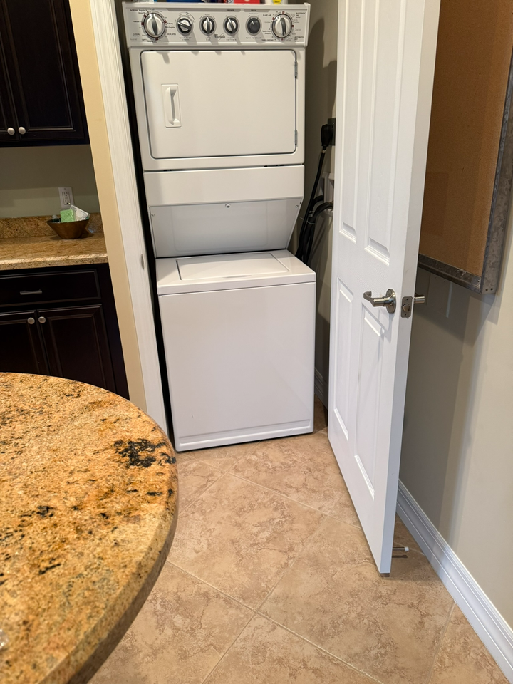 2683 Sunbury Dr #NA - Photo 5 of 10