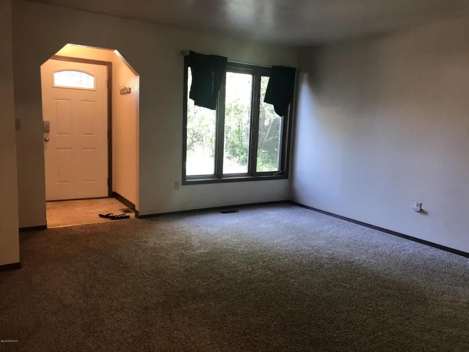 1245 N Injun Joe Cir #1 - Photo 5 of 10