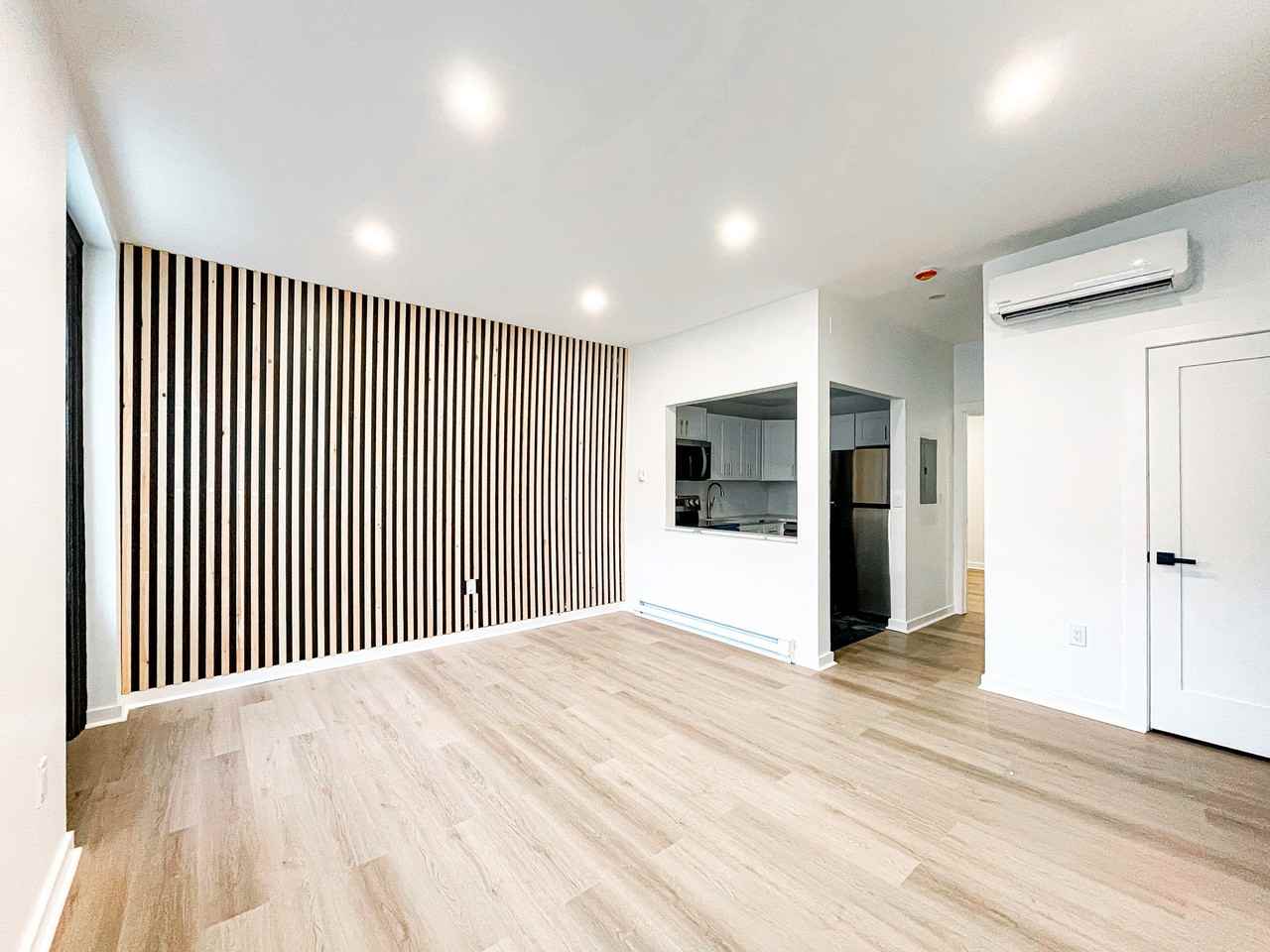 208 Warren St #4 - Photo 2 of 14