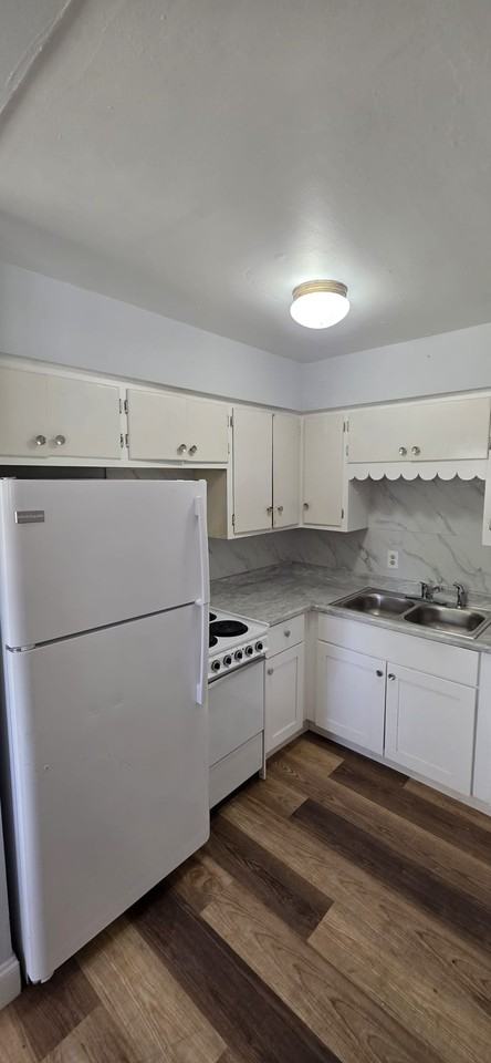2252 Maple Ave #2254-1 - Photo 4 of 25