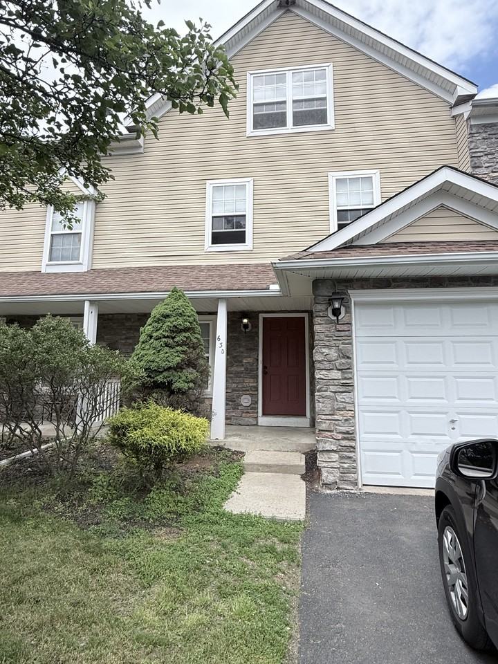 63 Lower Ridge View Cir #D - Photo 2 of 21