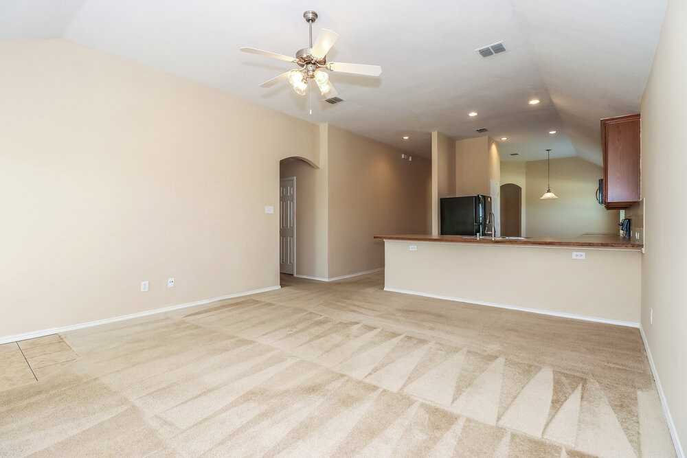1235 Sweetwater Dr - Photo 3 of 16