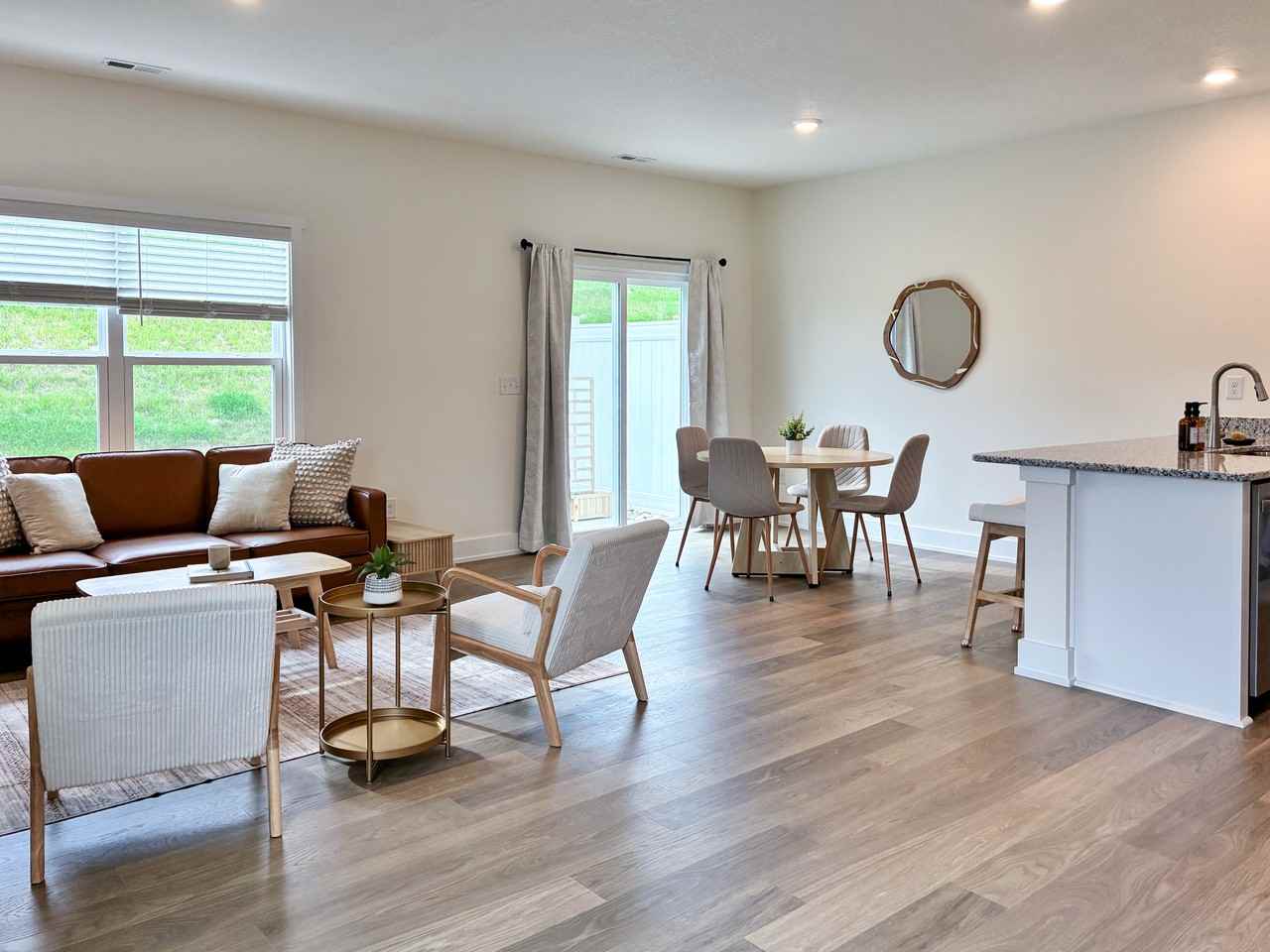 314 Seymour Centre Blvd #314 - Photo 4 of 36