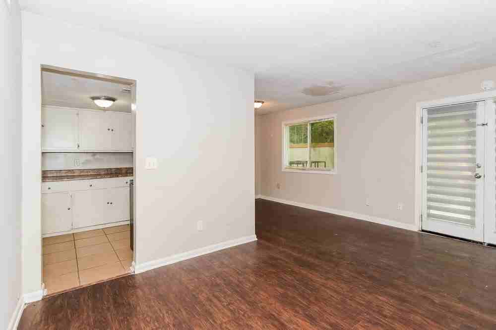 3419 Cobbs Ferry Dr - Photo 5 of 17