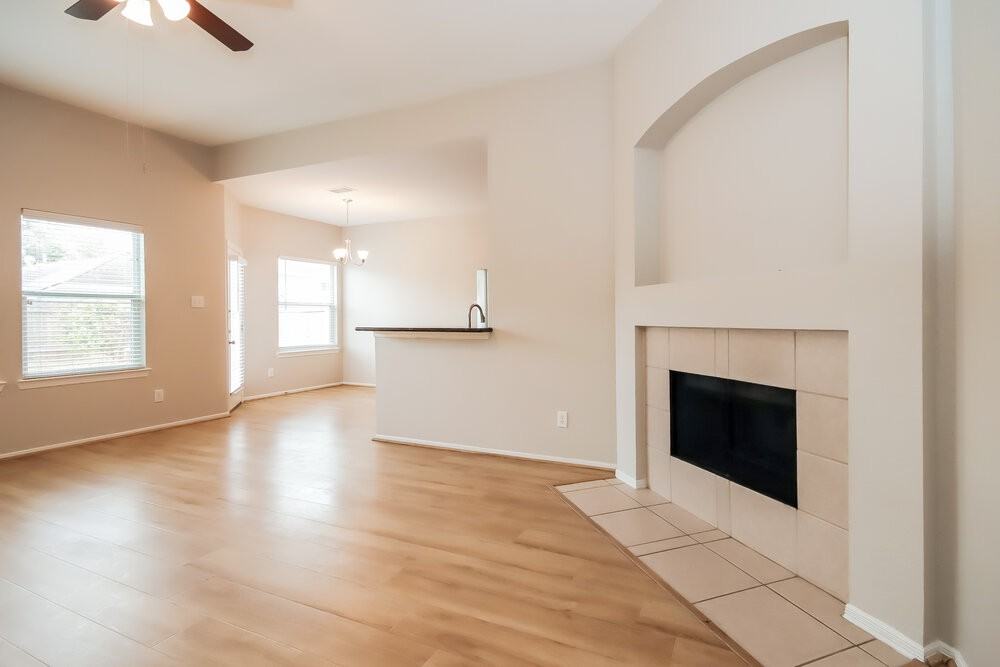 32103 Sue Ln - Photo 4 of 16