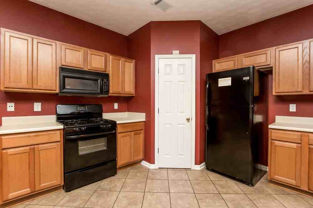 6739 Island Pointe Dr - Photo 7 of 17