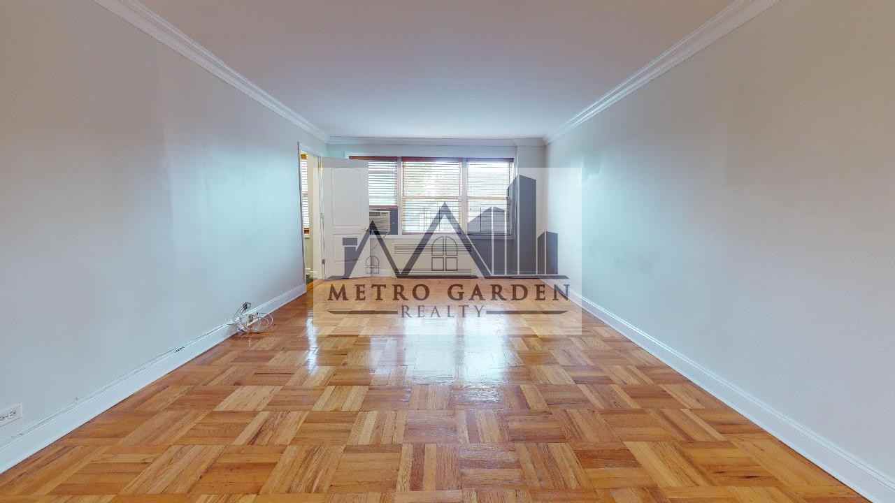 69-45 108th Street #3F - Photo 4 of 33