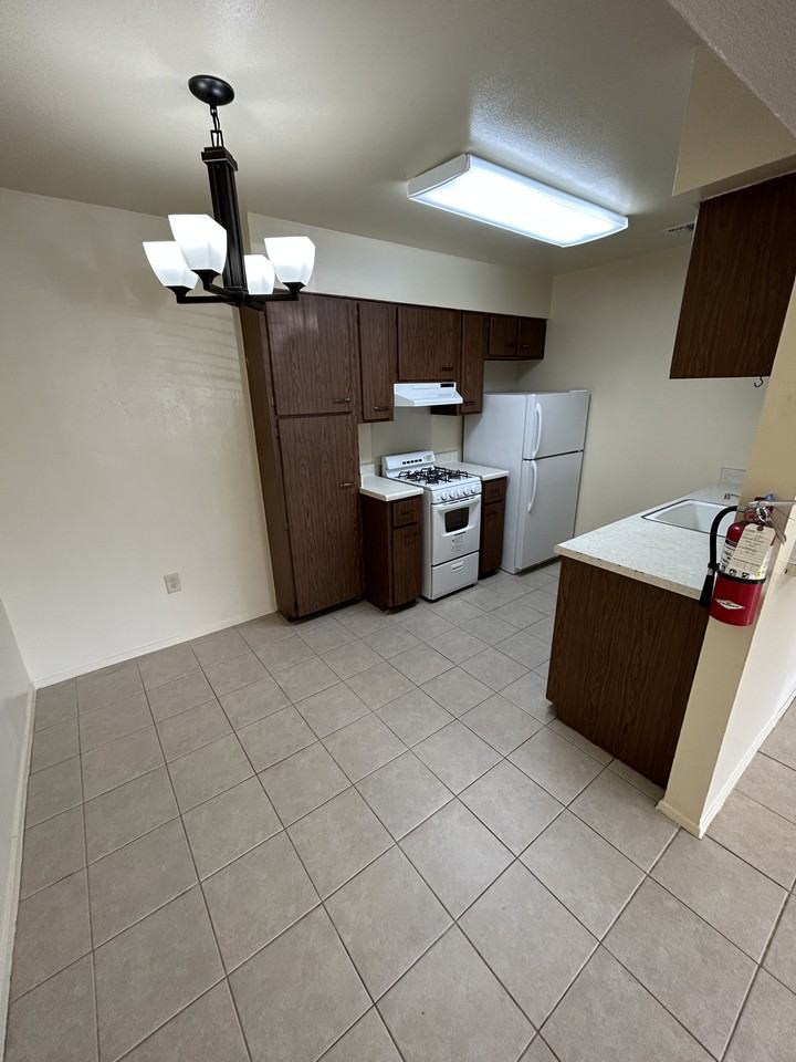 128 Moore St #6 - Photo 6 of 6
