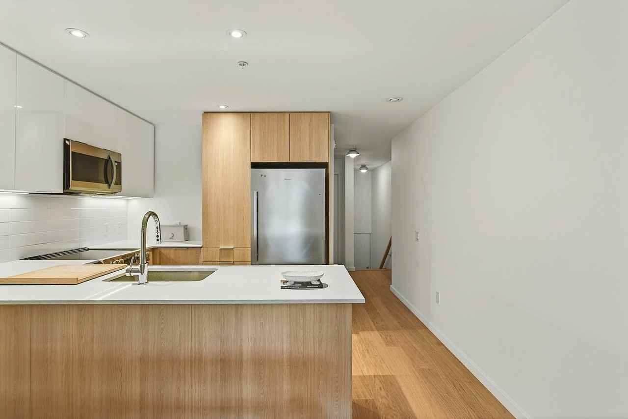 3710 Rue Sainte-Catherine Est - Photo 4 of 25