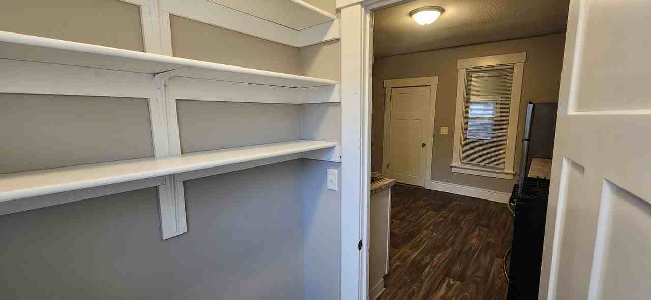 1364 Idaho St - Photo 5 of 31