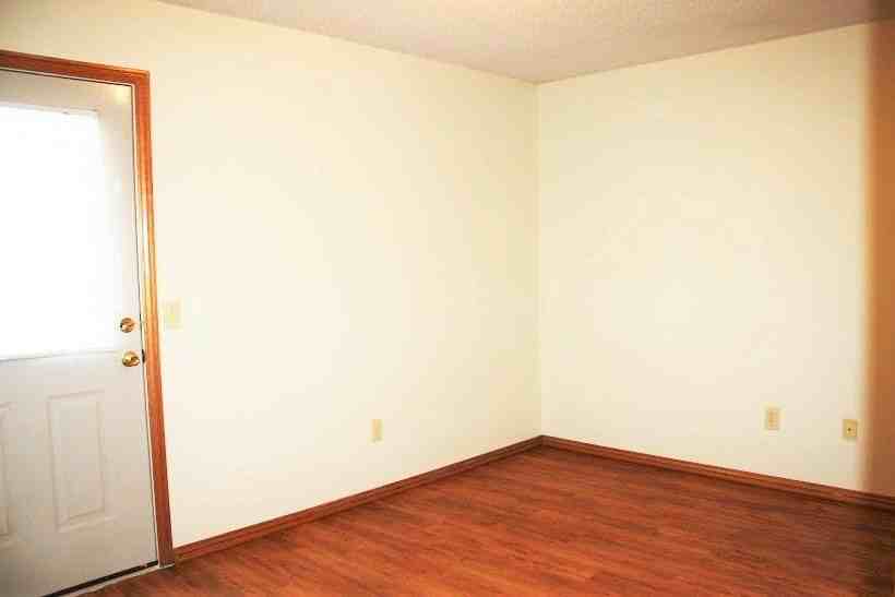 1650 N Sang Ave #211 - Photo 4 of 9
