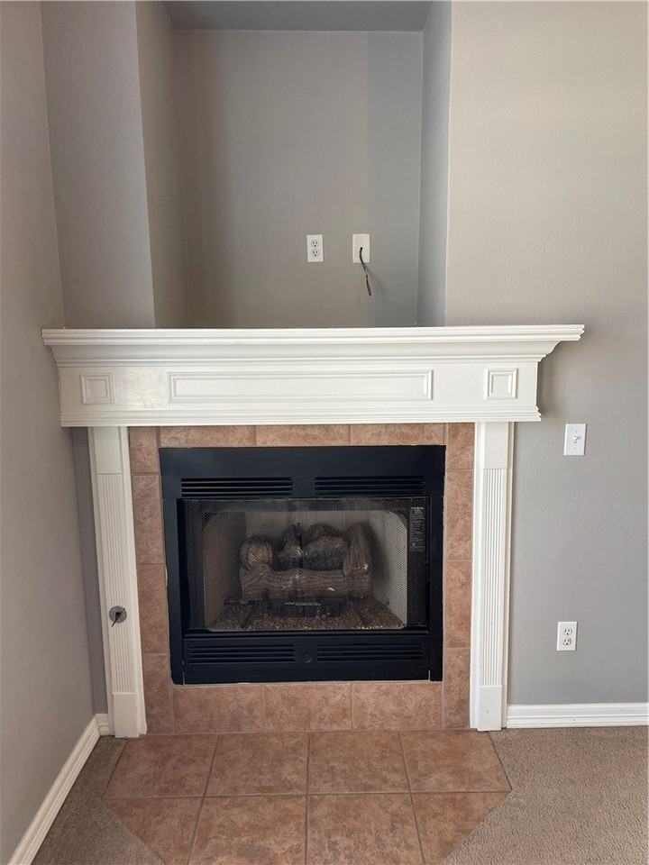 410 Ash St #A - Photo 5 of 17
