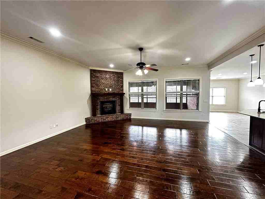 584 N Mulligan Dr - Photo 7 of 33