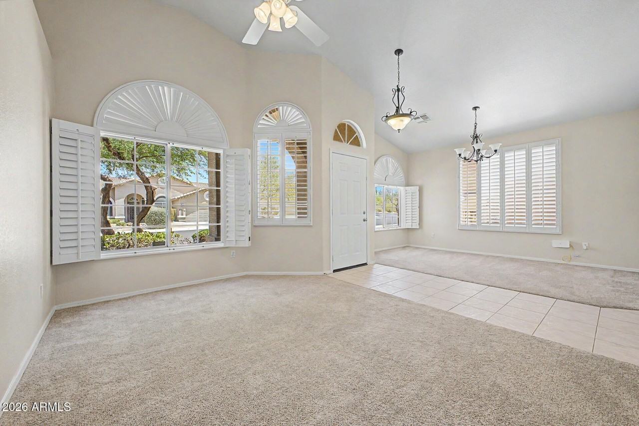 4545 E Rowel Rd - Photo 6 of 36