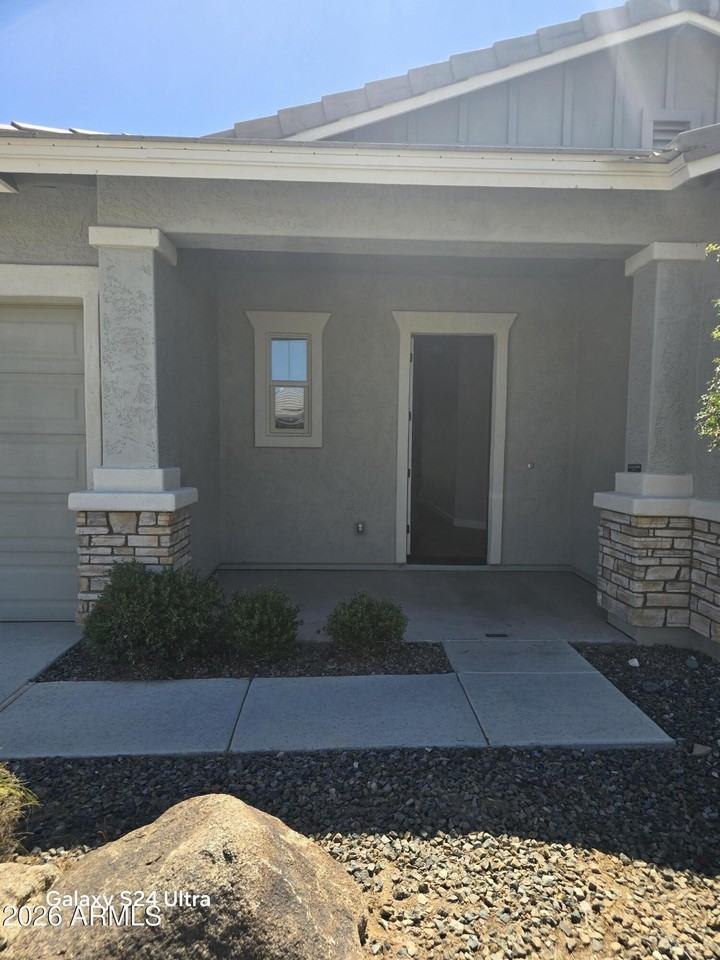 5605 N 189th Dr - Photo 3 of 23