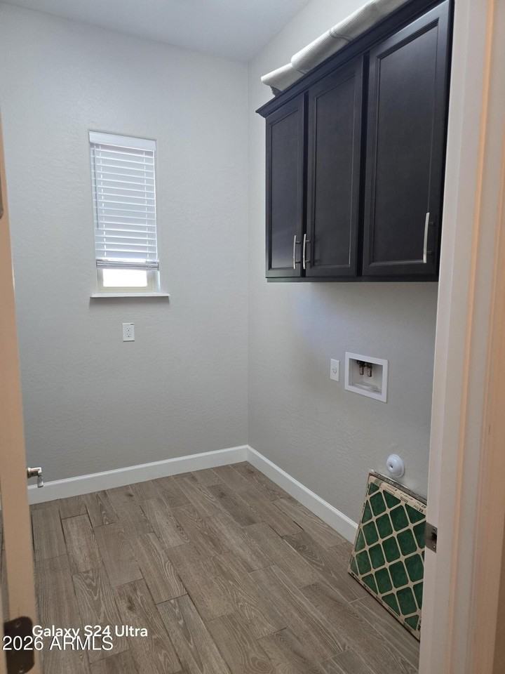 5605 N 189th Dr - Photo 6 of 23