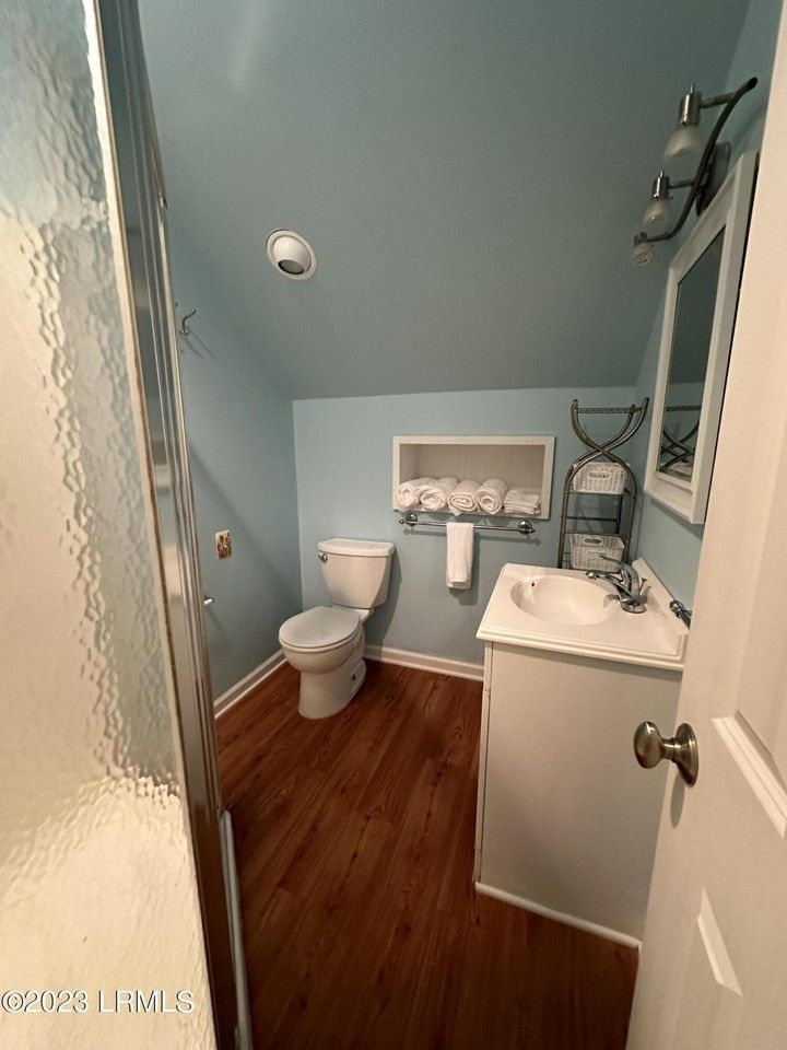 33 Winding Way - Photo 6 of 20