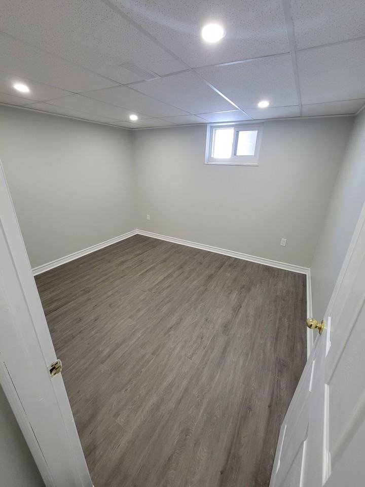 227 Ancaster Avenue #B - Photo 5 of 10