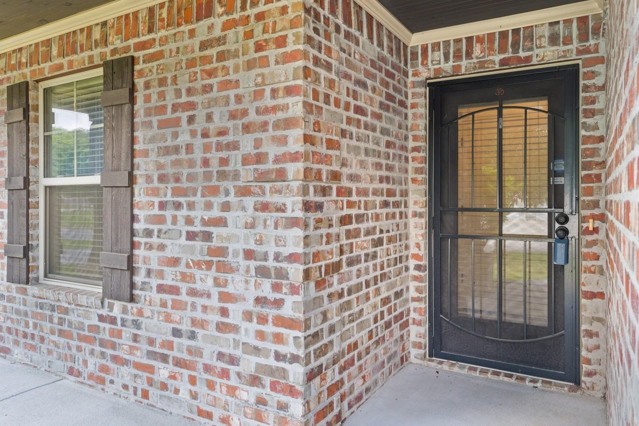 3384 Willow Lake Cir - Photo 3 of 28