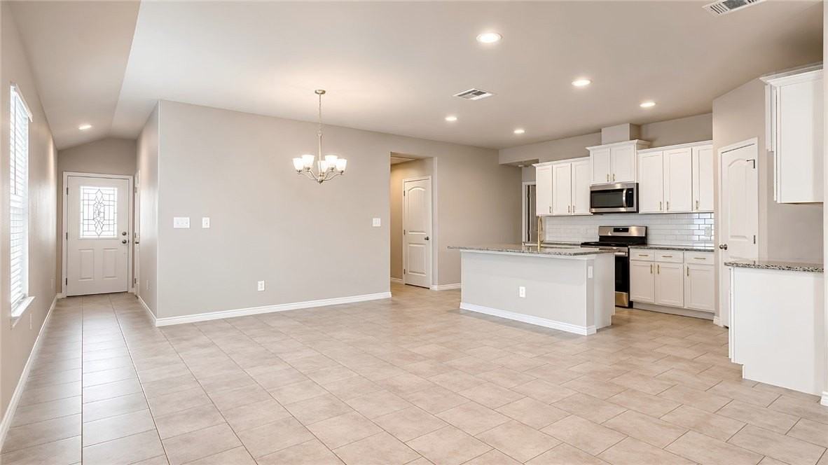 1258 Breebry Dr - Photo 4 of 19