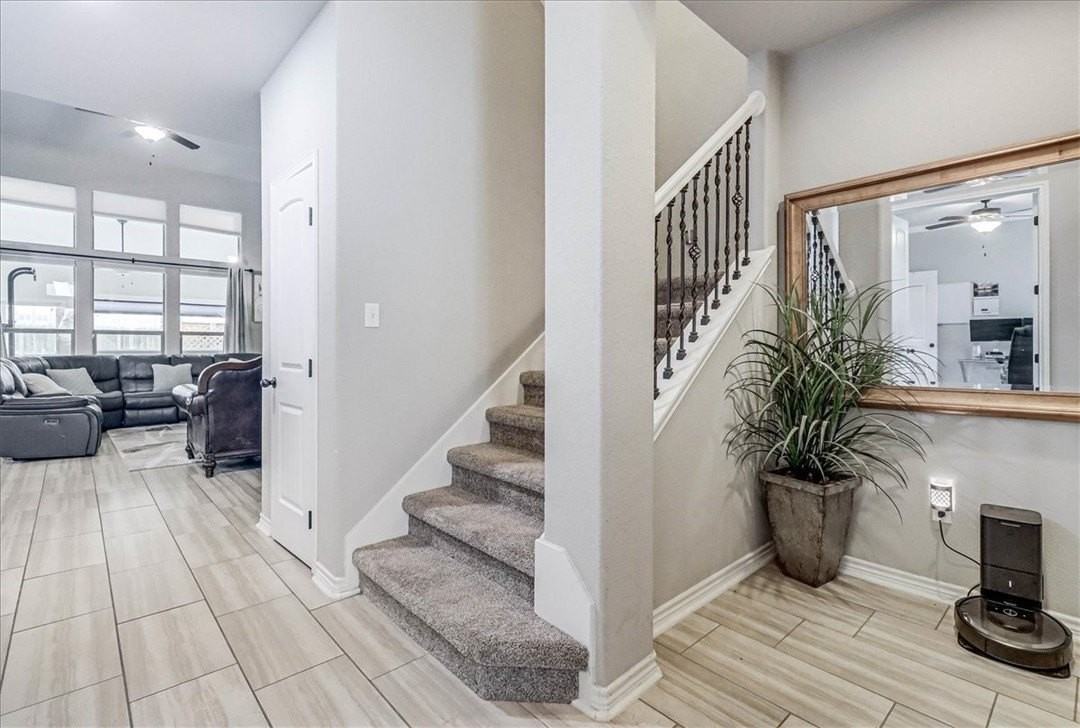 7809 Pavo Real St - Photo 5 of 39