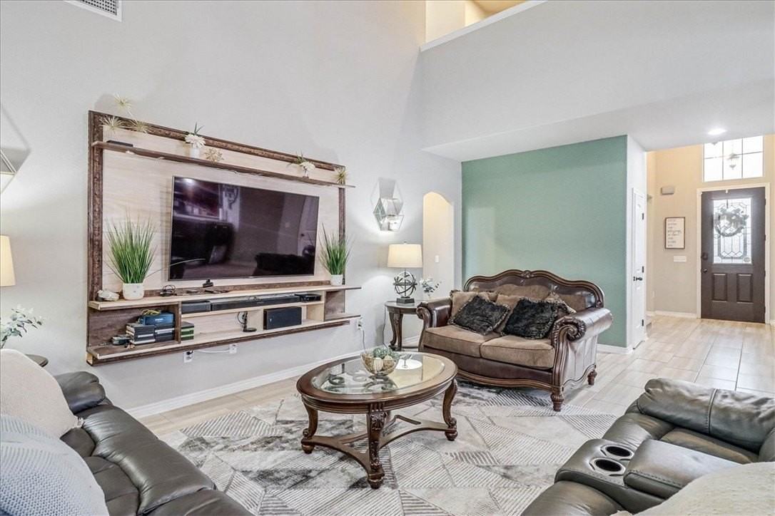 7809 Pavo Real St - Photo 7 of 39