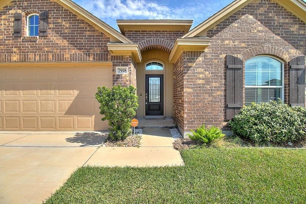 7918 Fort Griffen Dr - Photo 2 of 39
