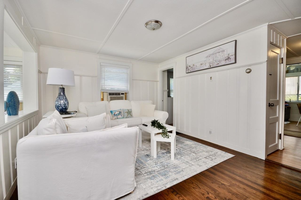 28 Cochituate Rd - Photo 4 of 16
