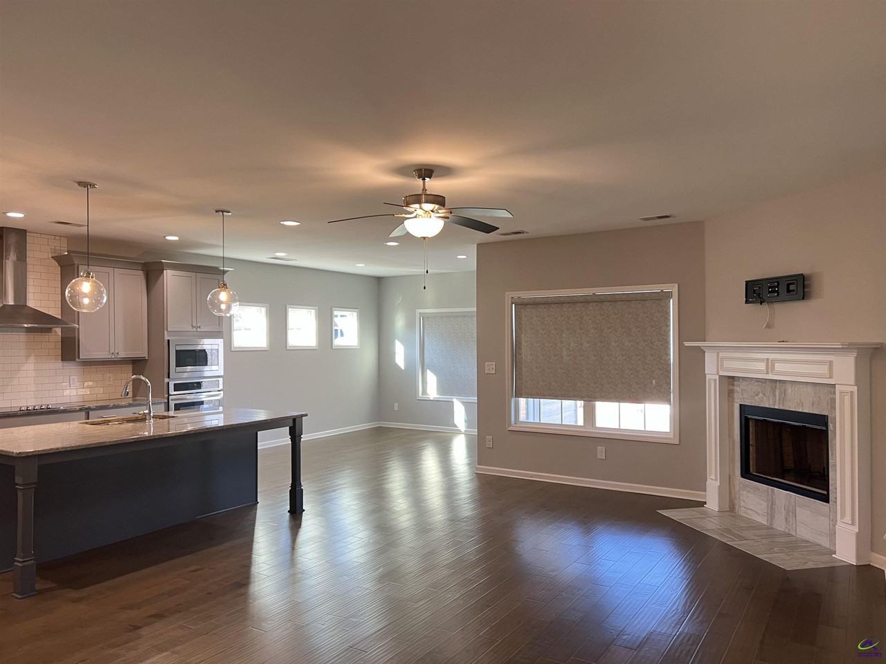 401 Tivoli Way - Photo 2 of 36